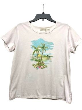 White Stag Beach Scene White Tee L